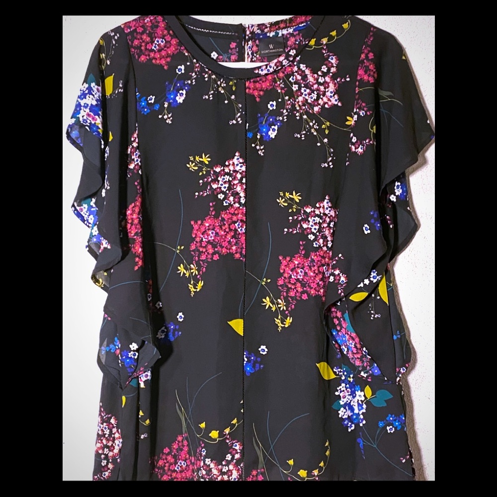 Black floral top